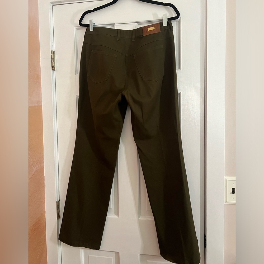 ESCADA • OLIVE GREEN • PANTS - Picture 2 of 4